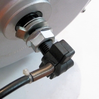 Захист силового кабелю мотор-колеса