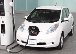 elektromobil-Nissan-LEAF-1