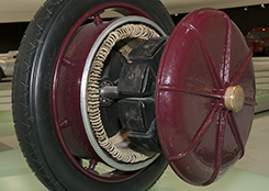 Lohner-Porsche-motor-koleso